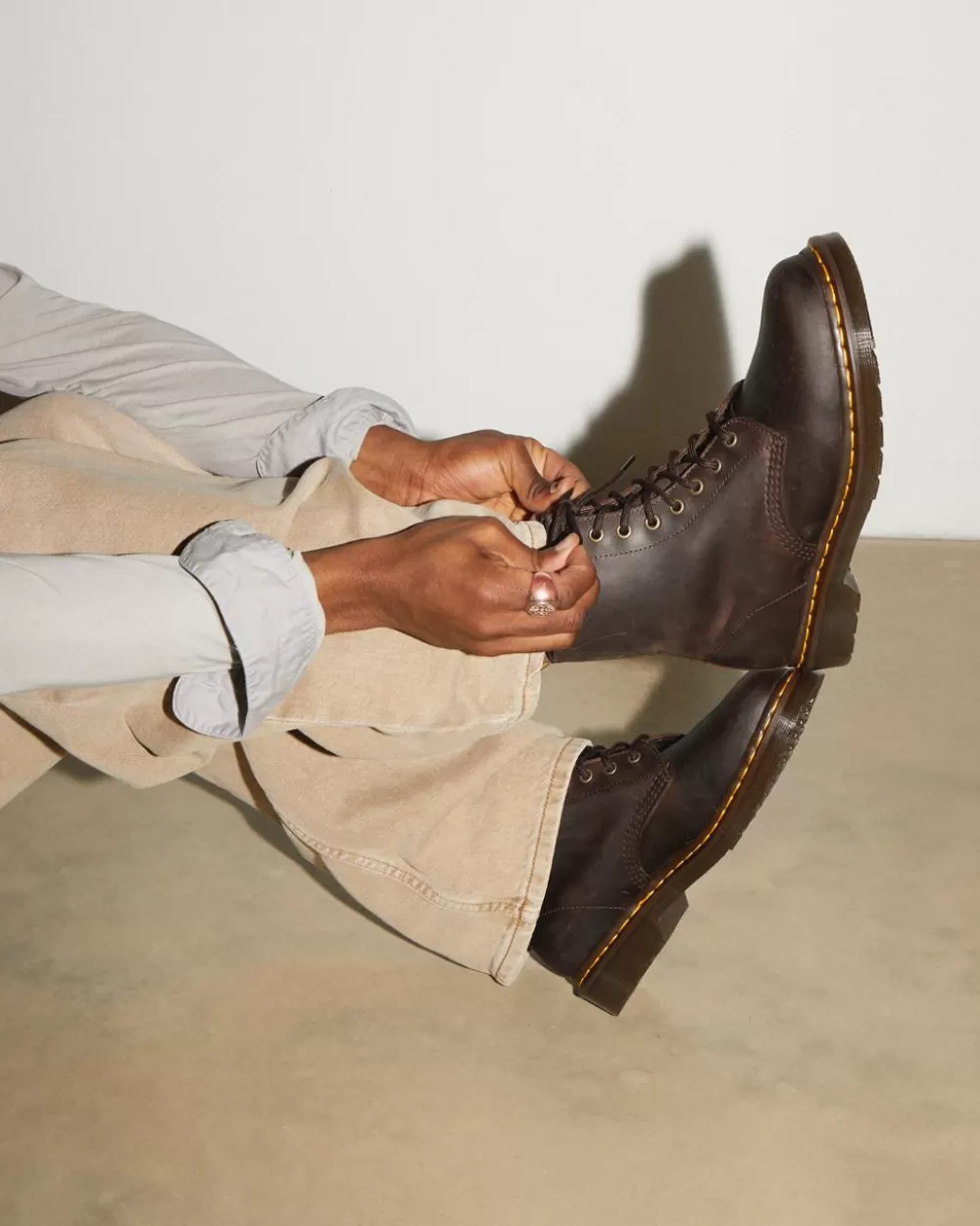 1460 Crazy Horse Leather Lace Up Boots*Dr. Martens Hot
