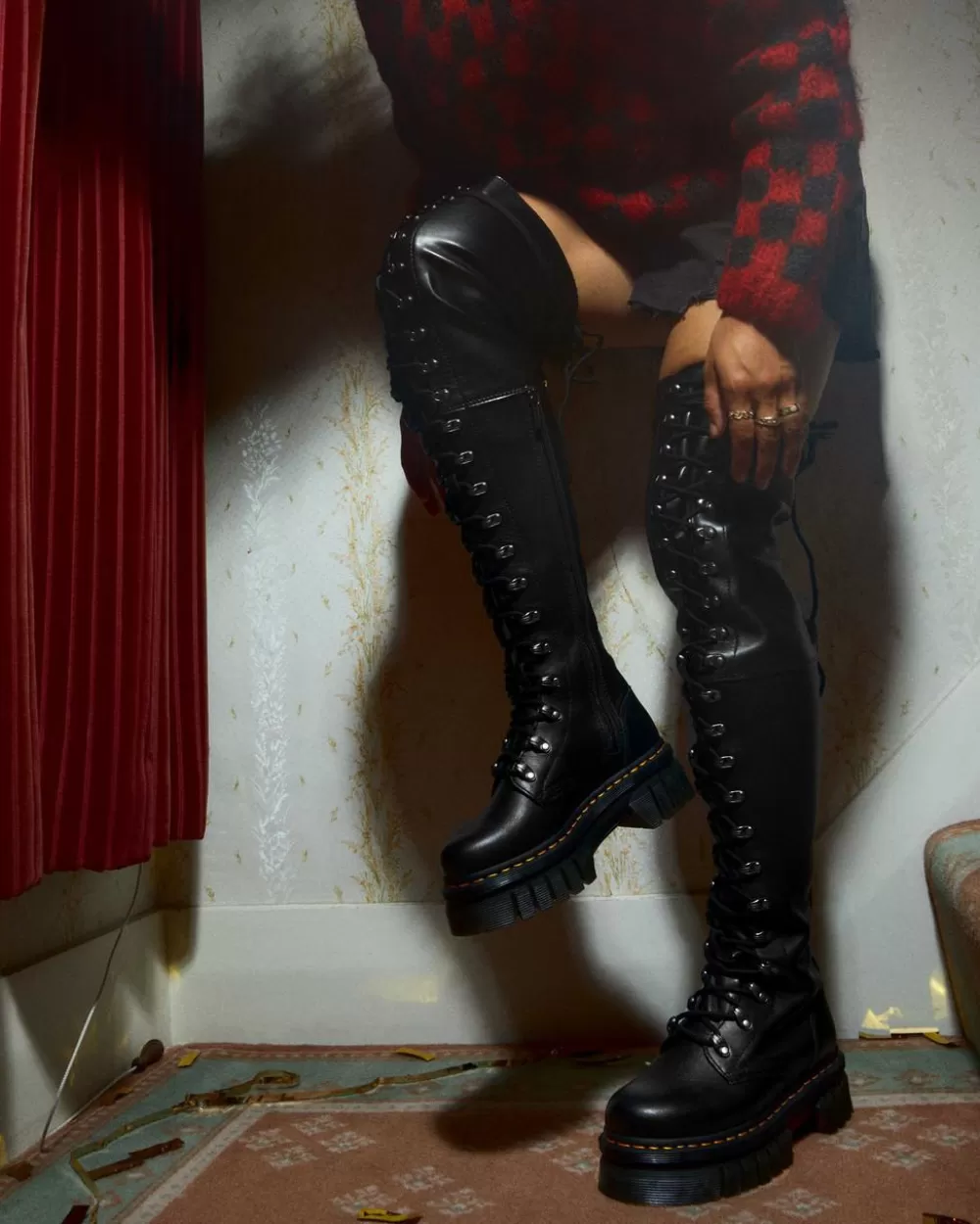 Audrick 22I Xtrm Lace Leather -Maiharit*Dr. Martens Best