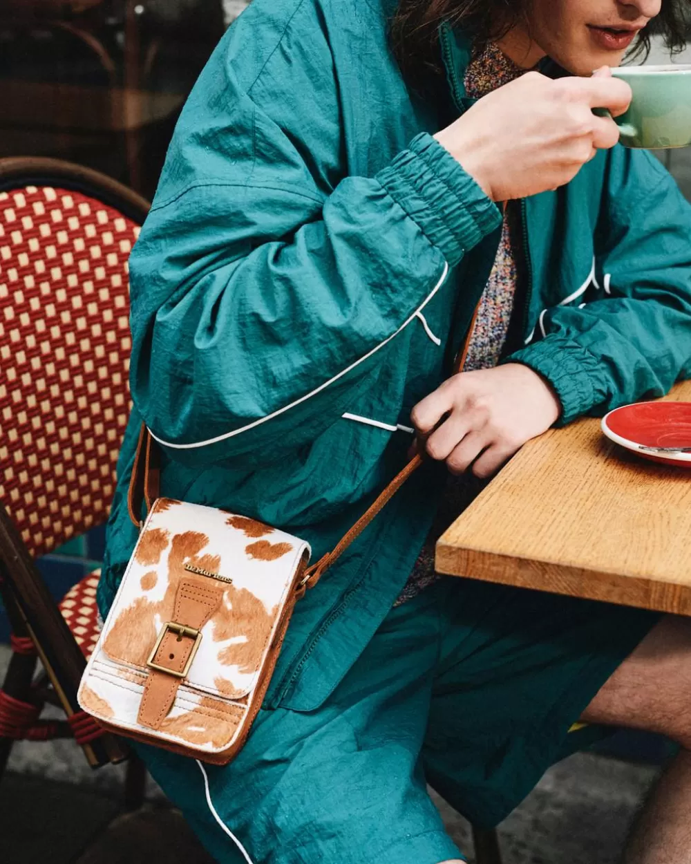 Hair-On Cow Print Vertical Crossbody -Laukku*Dr. Martens Shop