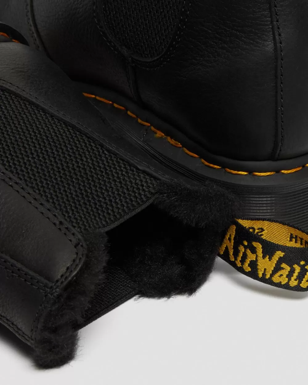 Tekoturkisvuoratut 2976 Chelsea -Bootsit*Dr. Martens Discount