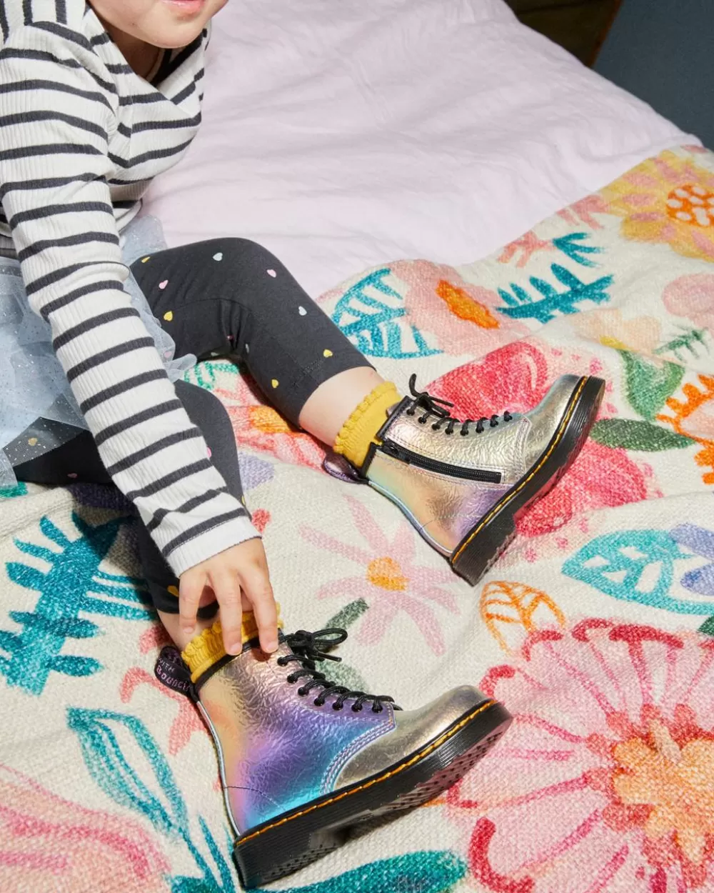 Toddler 1460 Rainbow Crinkle Leather Lace Up -Maiharit*Dr. Martens Hot