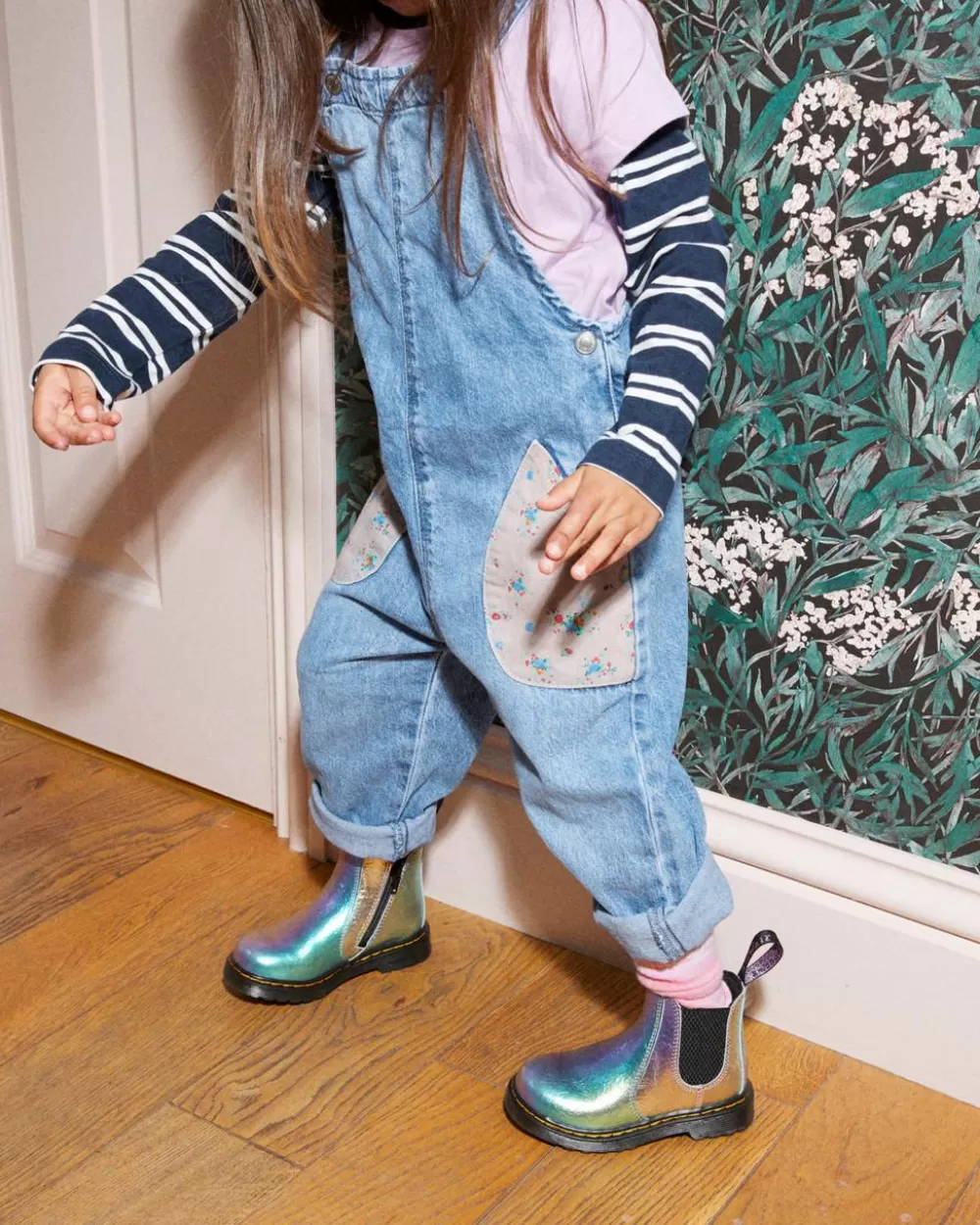Toddler 2976 Rainbow Crinkle Leather Chelsea -Bootsit*Dr. Martens Outlet